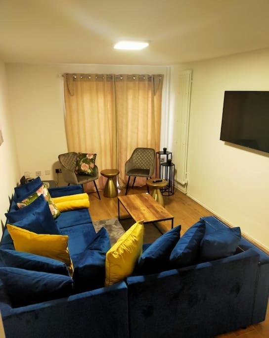Ferienwohnung Impeccable 2-Bed House London Exterior foto