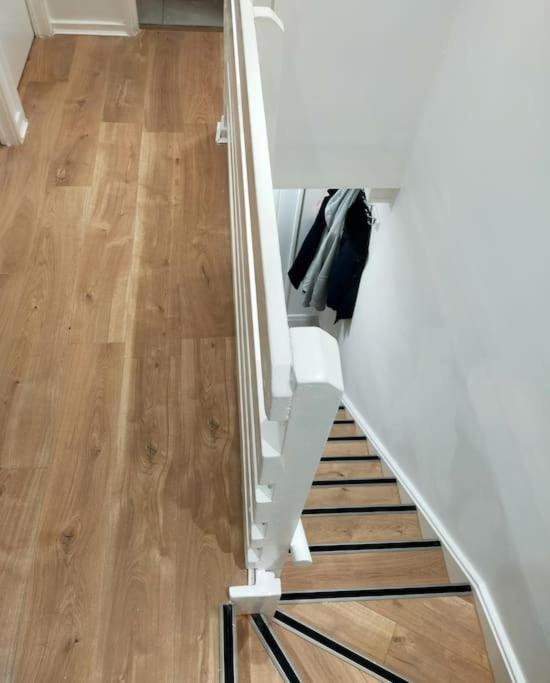 Ferienwohnung Impeccable 2-Bed House London Exterior foto